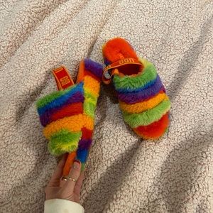 New rainbow UGGS size 7